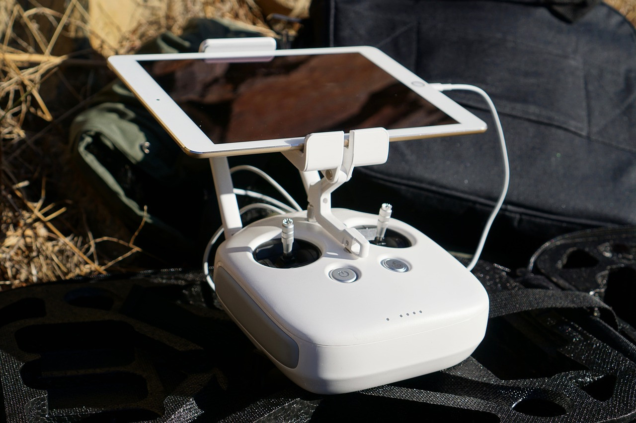 remote-control-1112756_1280.jpg
